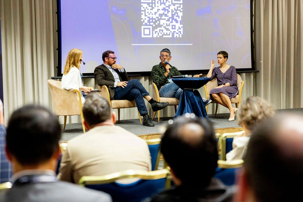 conference photo